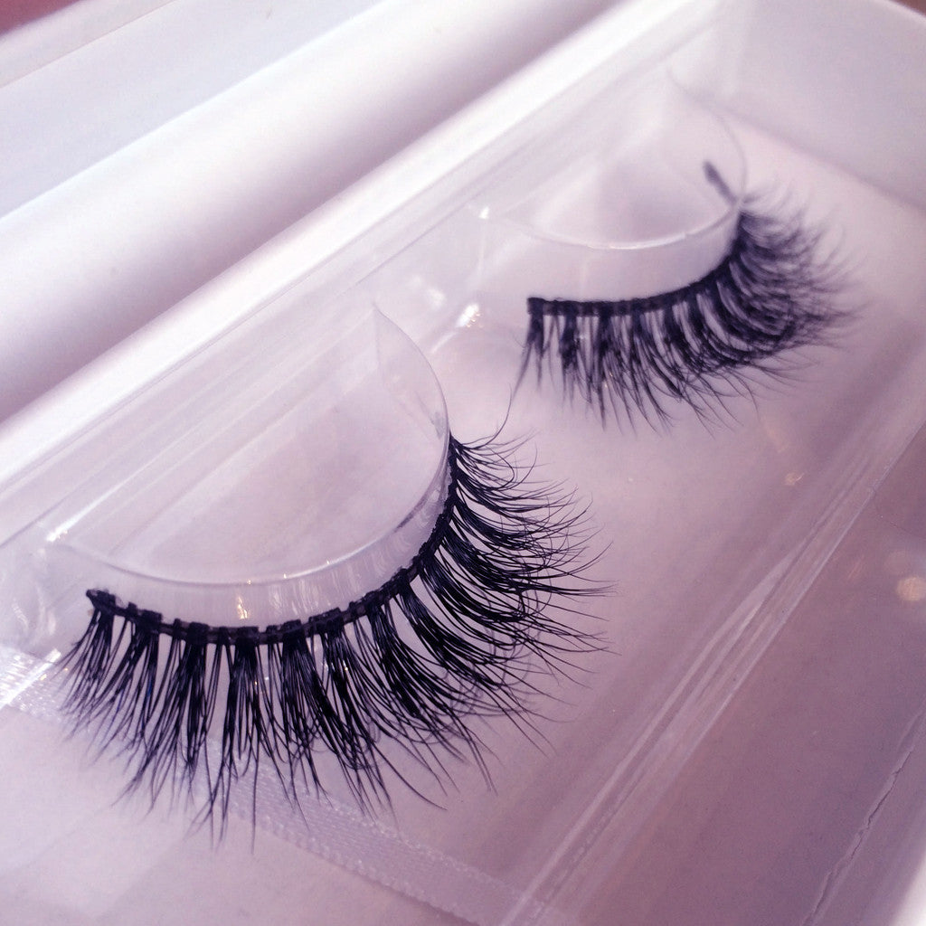 Kirstie Lashes